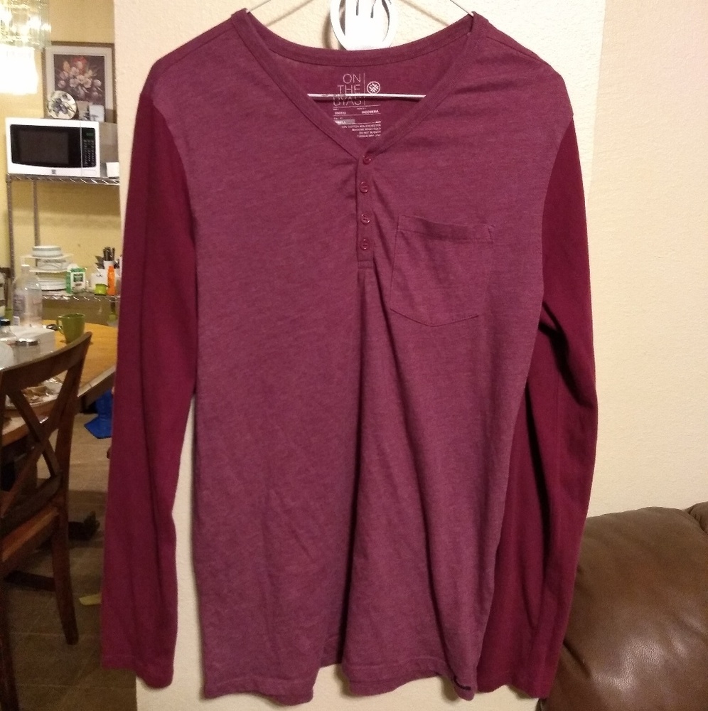 Pinkish purple t shirt
